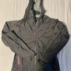 Women’s Patagonia Torrentshell Rain Coat
